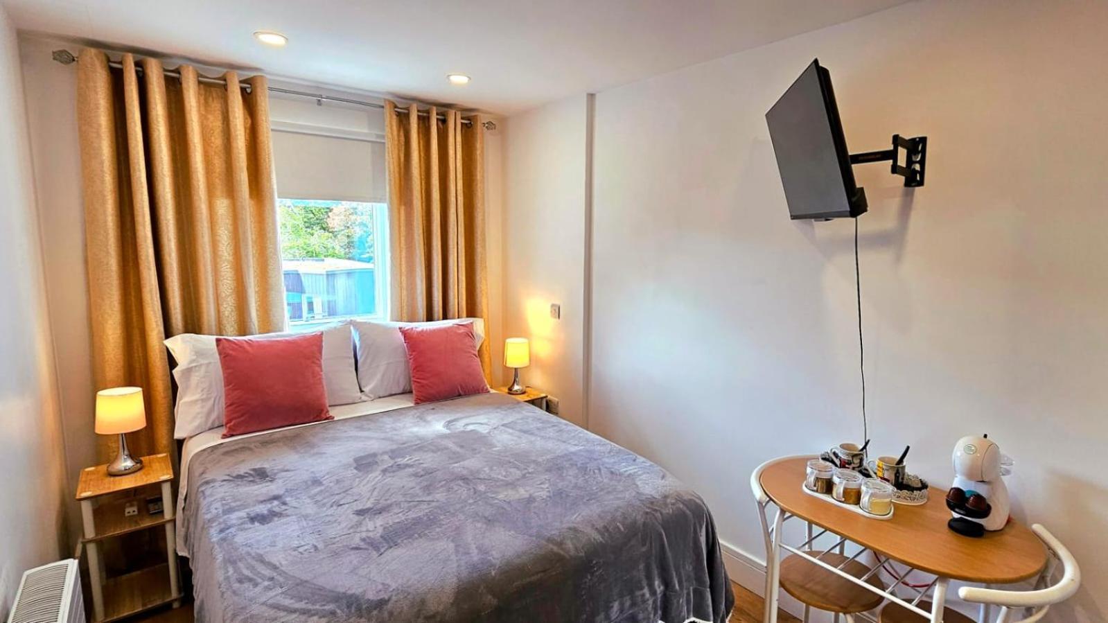 Claire Double Room London Exterior photo